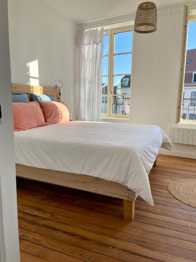 Appartement Au Coeur Du Centre Historique Avallon Eksteriør bilde